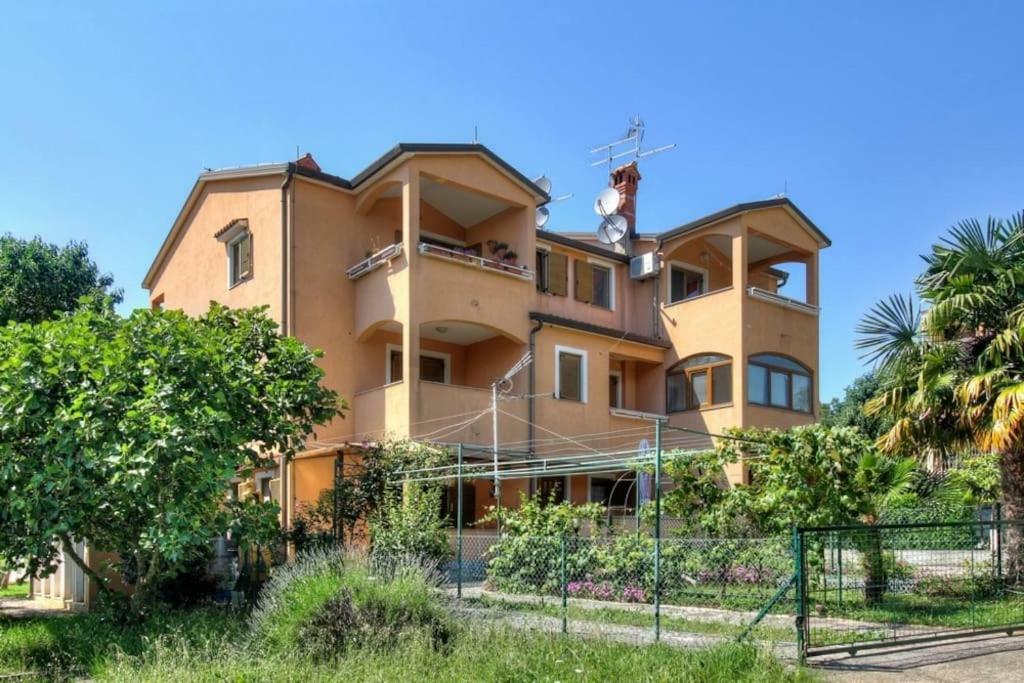 Apartments Kanegra Умаг Экстерьер фото
